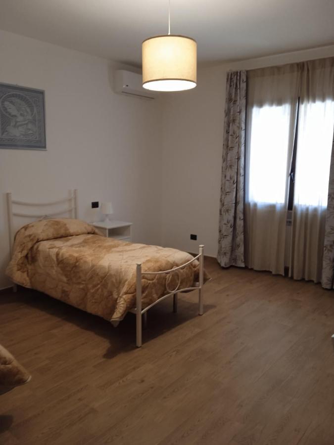 Bed And Breakfast Il Sole -Cinquefrondi ภายนอก รูปภาพ