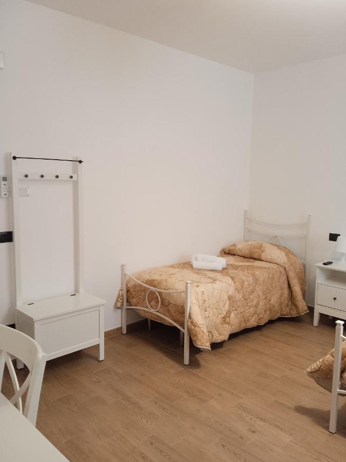 Bed And Breakfast Il Sole -Cinquefrondi ภายนอก รูปภาพ