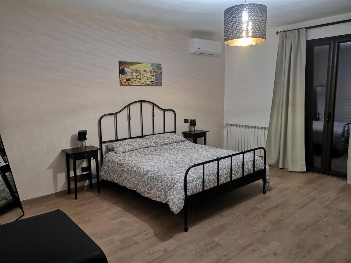 Bed And Breakfast Il Sole -Cinquefrondi ภายนอก รูปภาพ